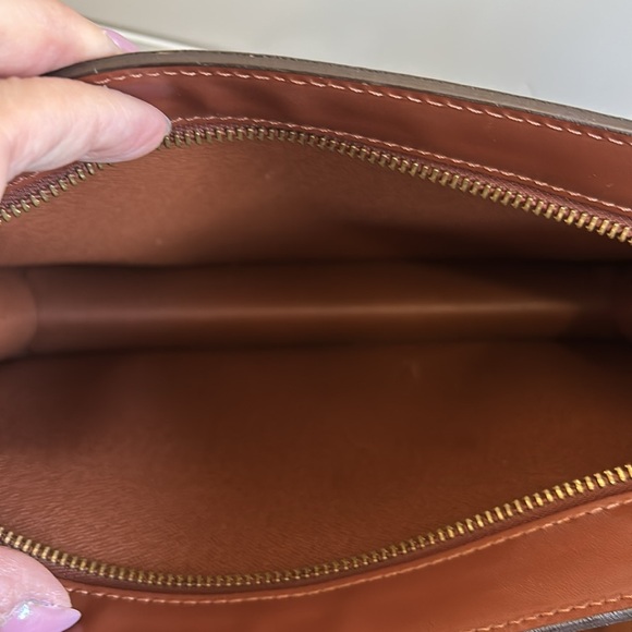 LV bag on chain - Picture 7 of 7